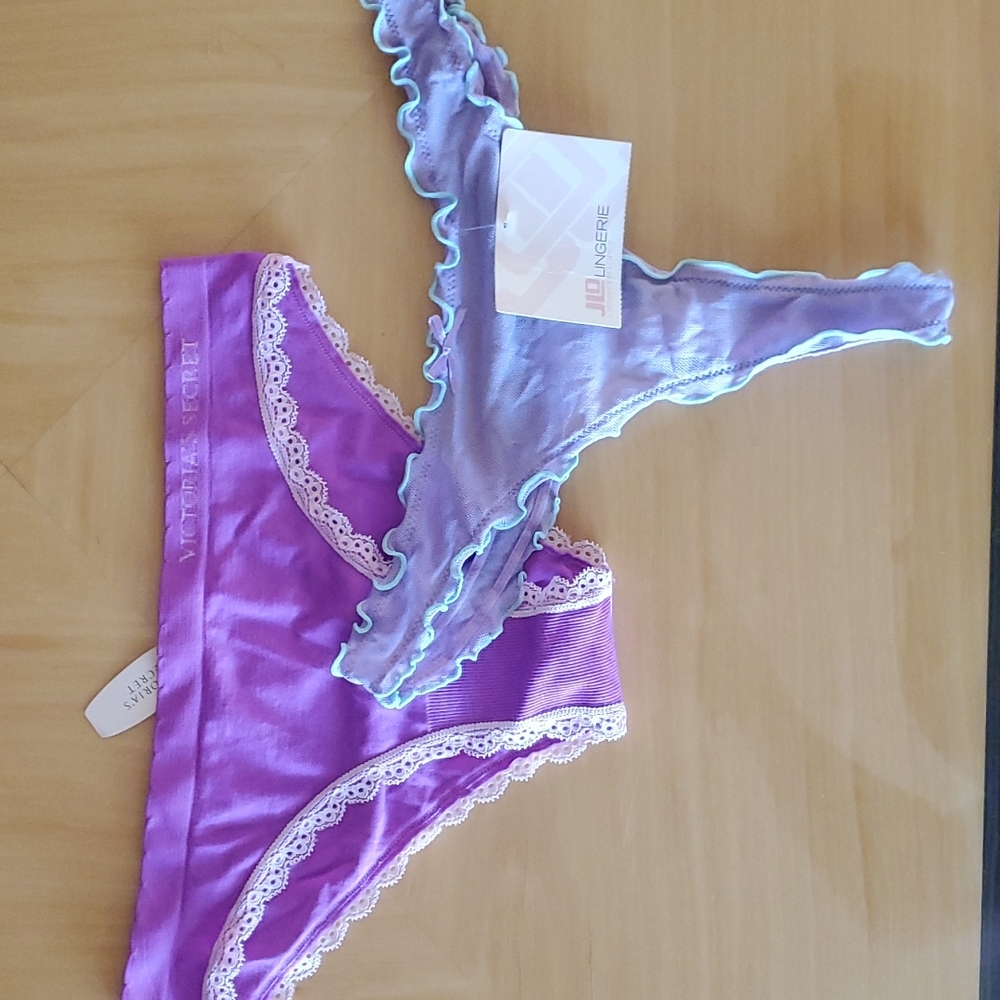 NWT VICTORIA'S SECRET Cheeky Panty & JLO Thong. Size Medium